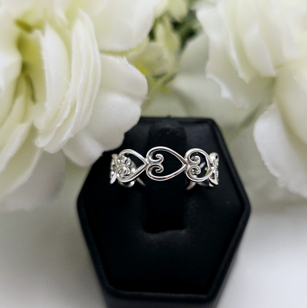 🥰 ENDLESS LOVE STERLING SILVER RING - Picture 7 of 8